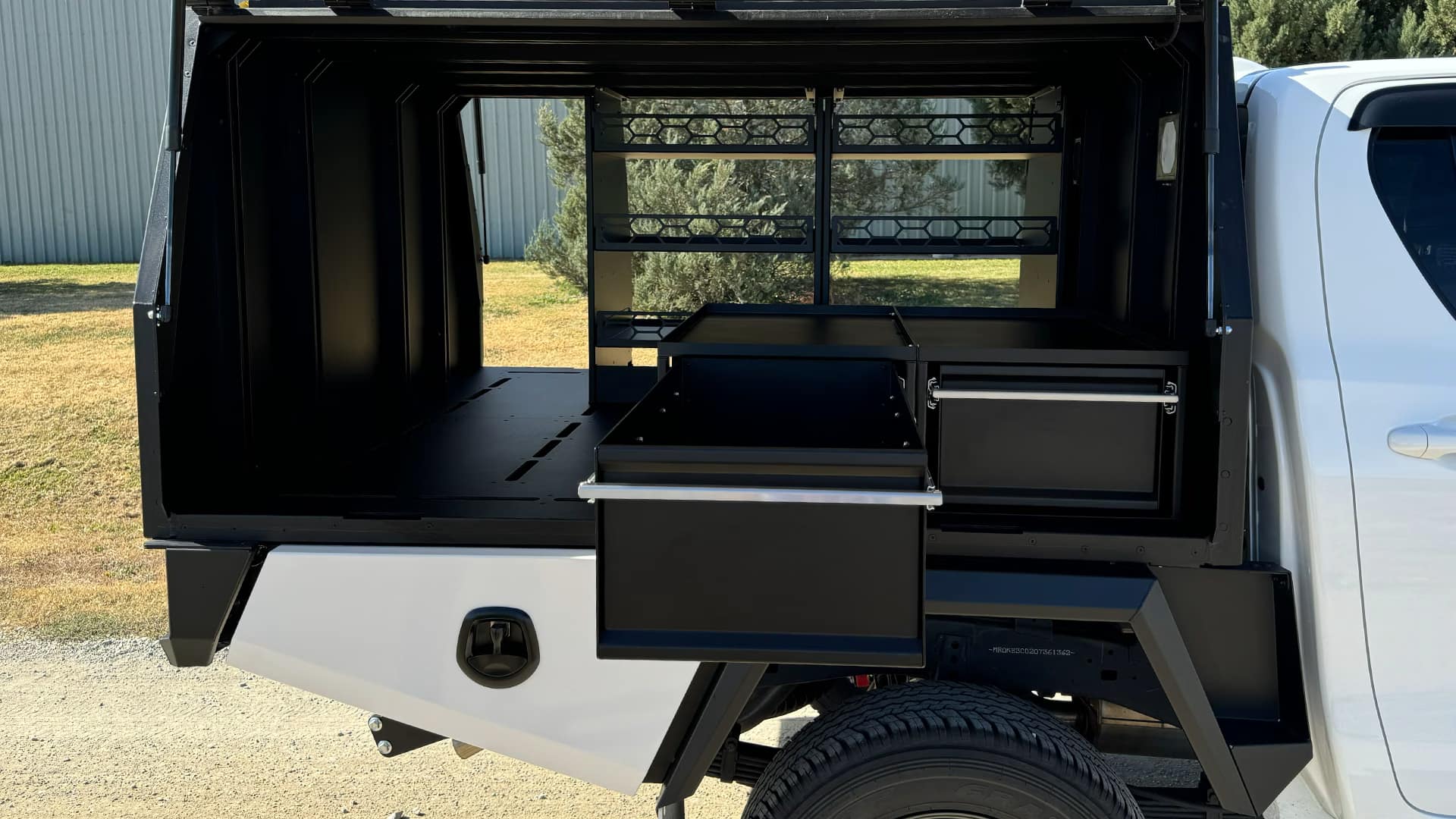 Standalone Deep Drawer