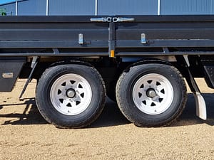 wheel studs
